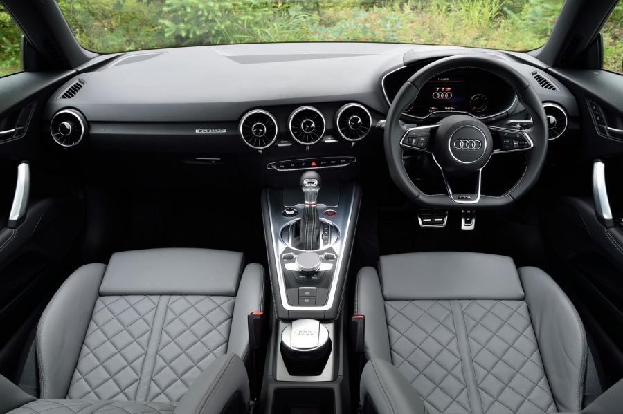 Торпедо Audi TTS Coupe (8S) 2015 года  (JP) (фото 4 из 4)